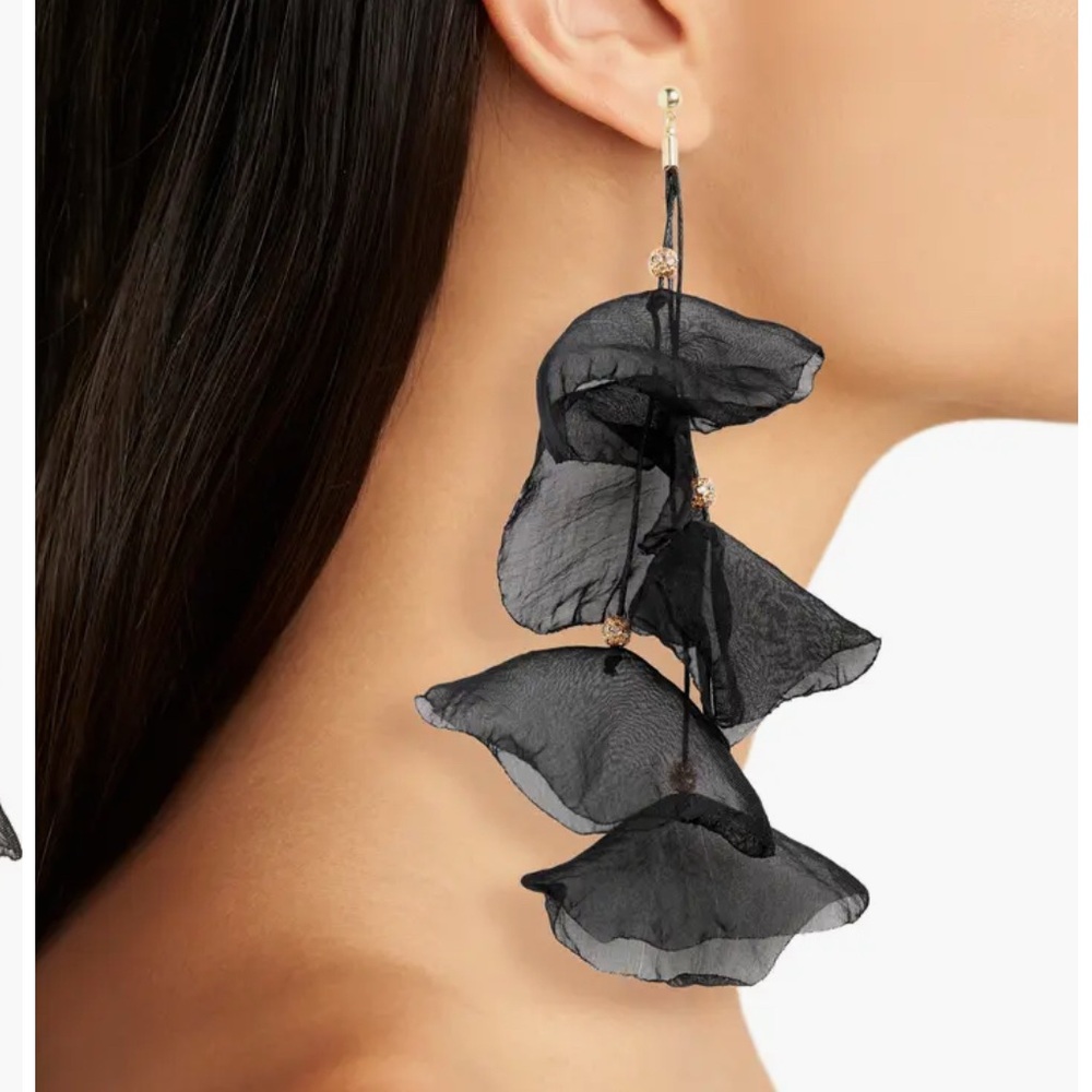Elegant Black Floral Earrings Stella and Ruby Lily